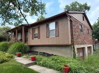 Building Photo - 504 Brunswick Dr