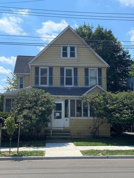 Building Photo - 21 Lincoln Ave