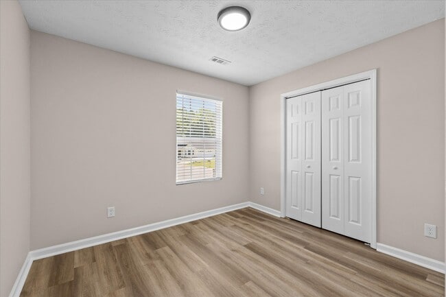 Building Photo - 324 Sequoia Pointe