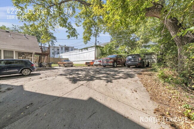 Building Photo - 4226 Locust St