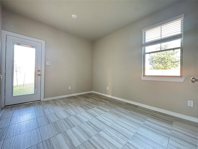 Building Photo - 7623 Green Bulrush Wy