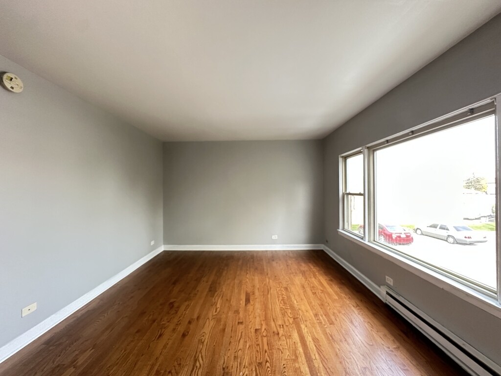 Building Photo - 7632 N Milwaukee Ave