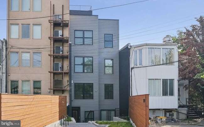 Building Photo - 2134 Wisconsin Ave NW