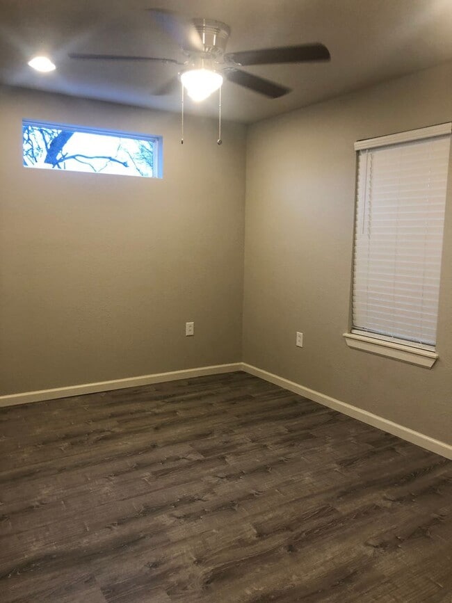 Building Photo - Newly remodeled in 2023!  1 bed, 1 bath, ALL appliances!