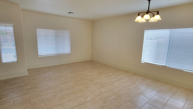 Building Photo - 4437 E Firestone Dr