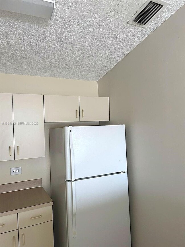 Building Photo - 3690 N 56th Ave