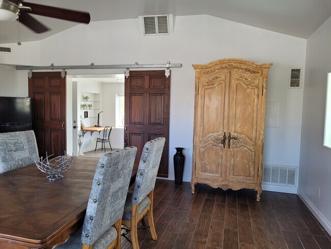 Building Photo - 52363 Apache Trail