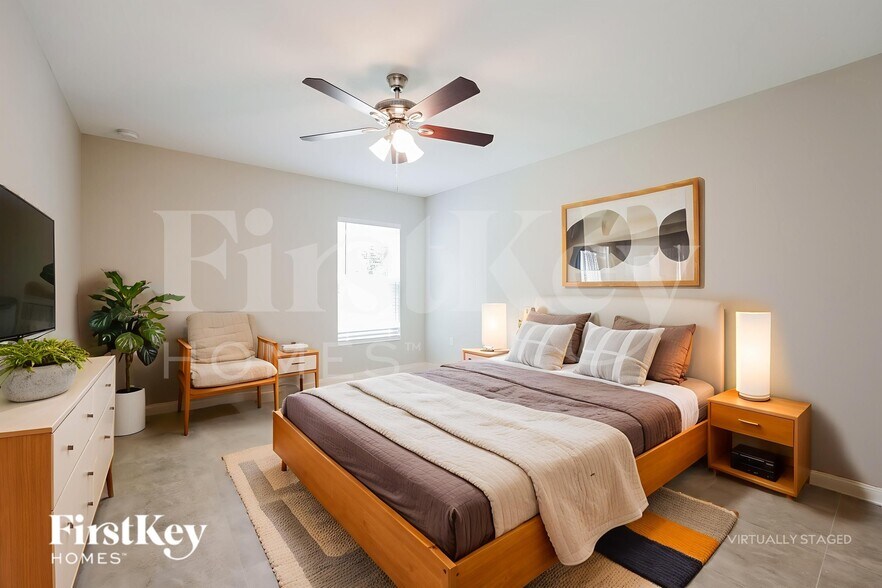 Building Photo - 513 Earhart Dr