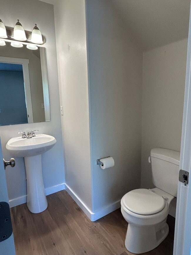 Building Photo - Beautiful4 Bedroom Home in Kuna