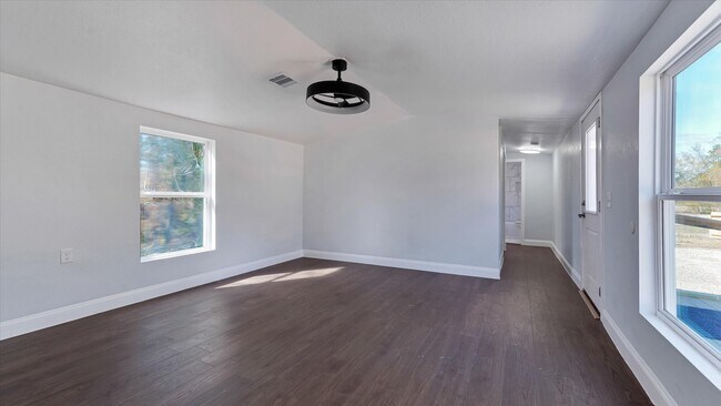 Building Photo - 65 County Rd 5002