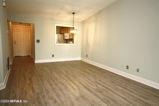 Building Photo - 2012 Sea Hawk Cir