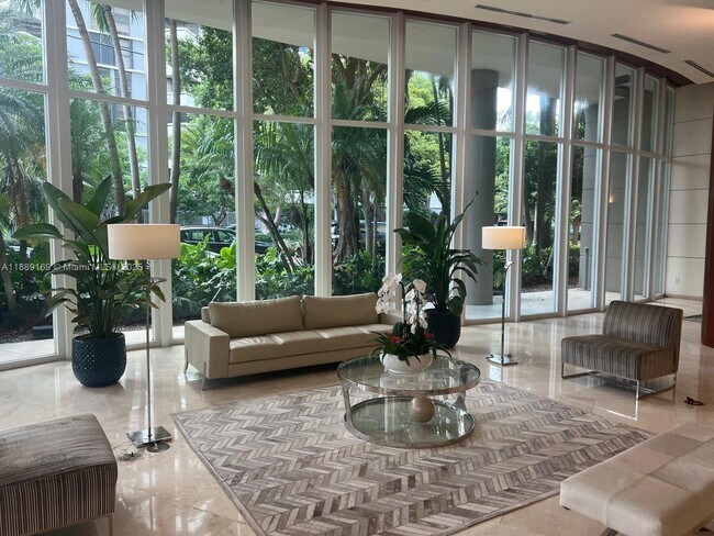 Building Photo - 2475 Brickell Ave