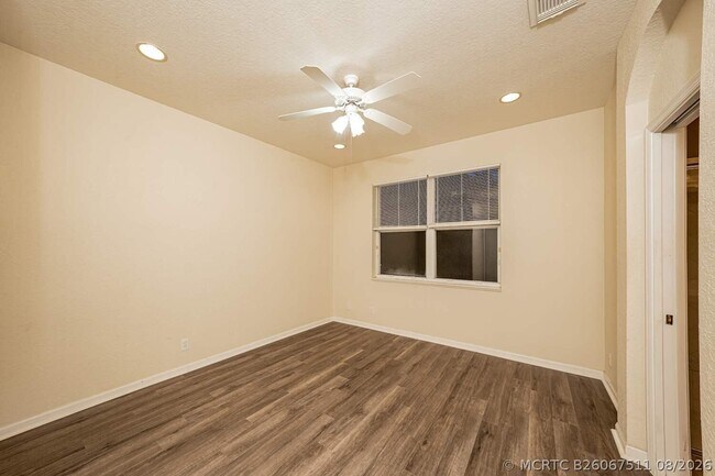 Building Photo - 1504 Siena Ln