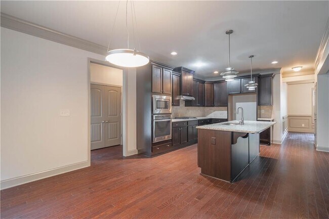 Building Photo - 2121 Spring Sound Ln
