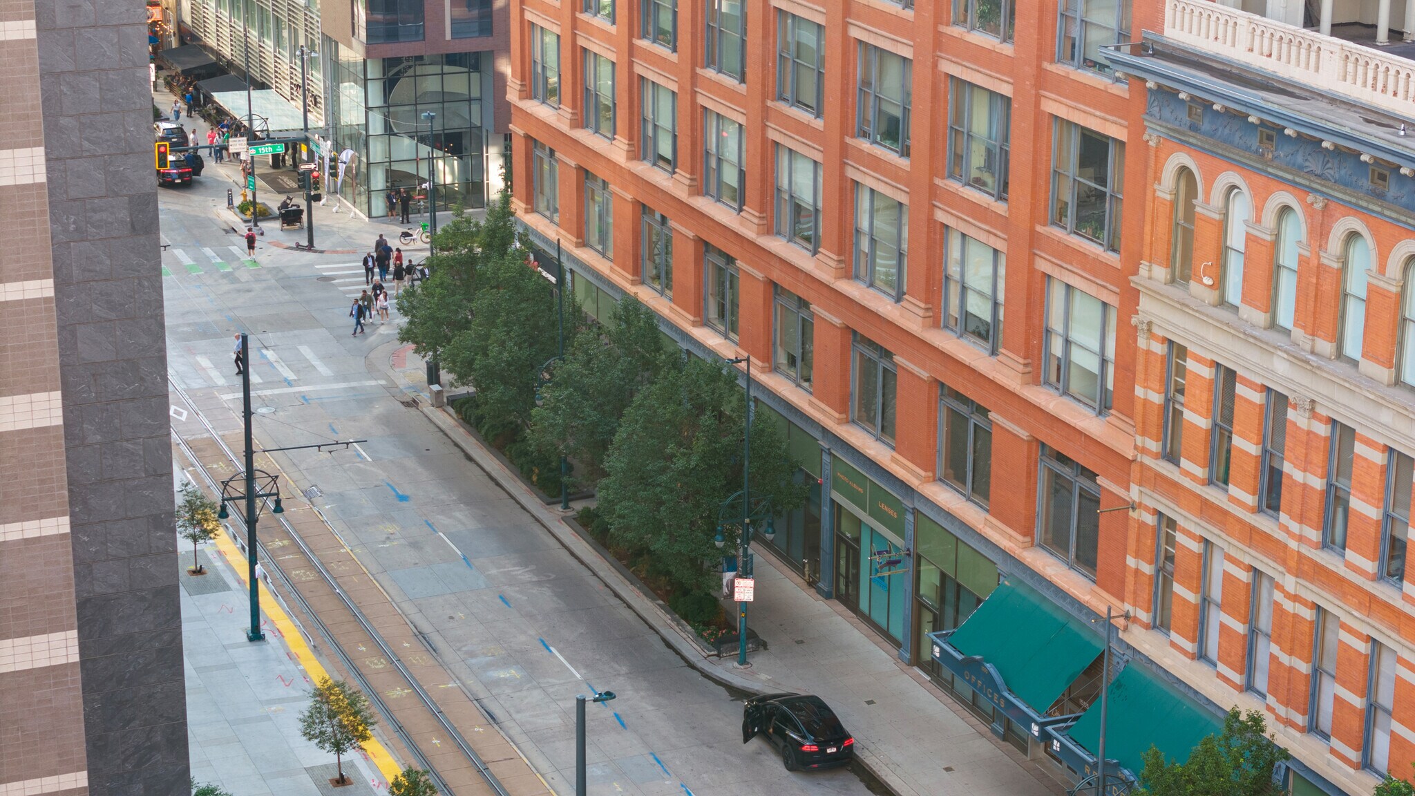 Building Photo - 1555 California St