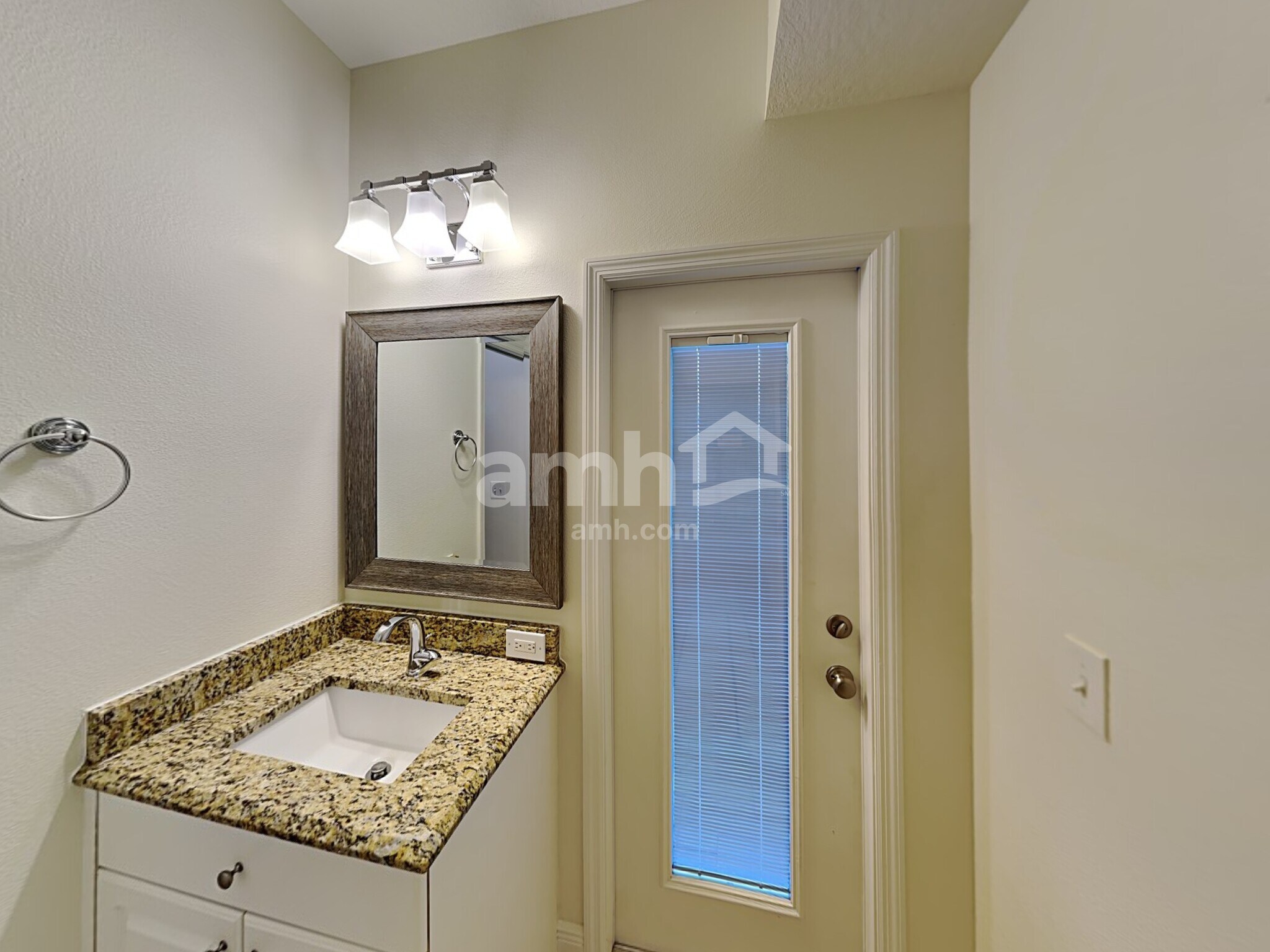Building Photo - 1618 Short Birch Ln