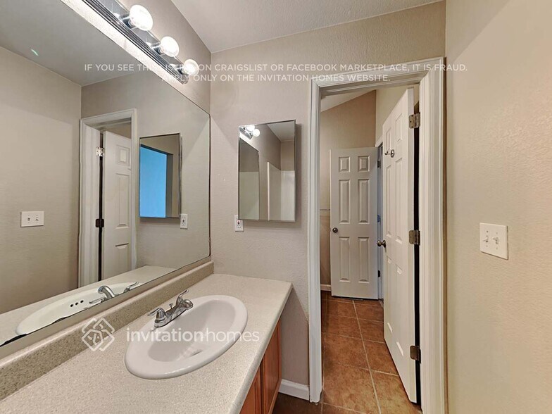 Building Photo - 5134 Golden Eagle Pkwy
