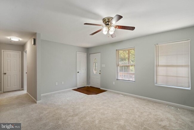 Building Photo - 430 Cedar Creek Dr