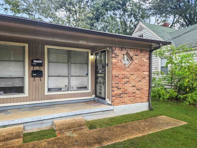 Primary Photo - 3570 Carnes Ave