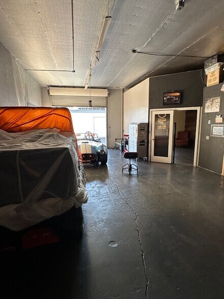 Building Photo - 120 N Pacific St