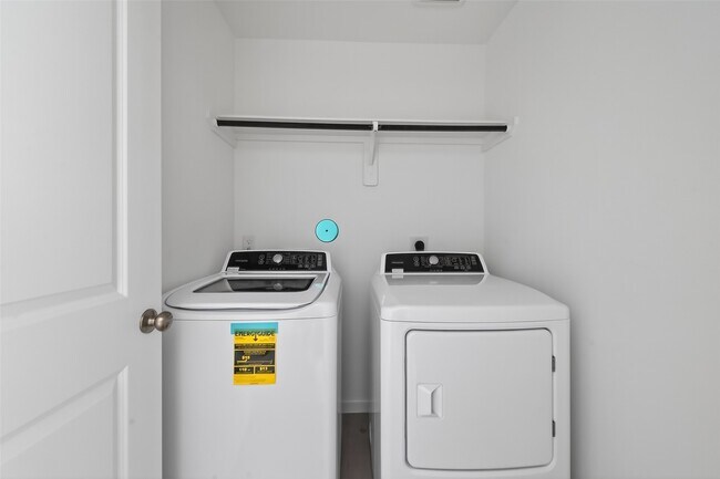 Building Photo - 3302 Hereford Dr