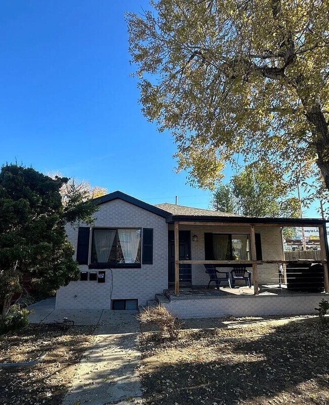 Building Photo - Live Steps from Sloan’s Lake – Beautiful 2 Bed, 1 Bath Garden-Level Apartment!