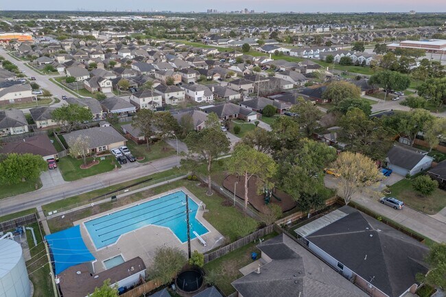 Building Photo - 3562 St William Ln