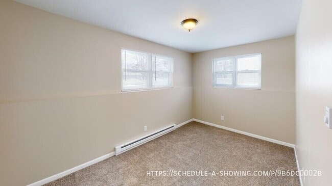 Building Photo - 405 E Park-34