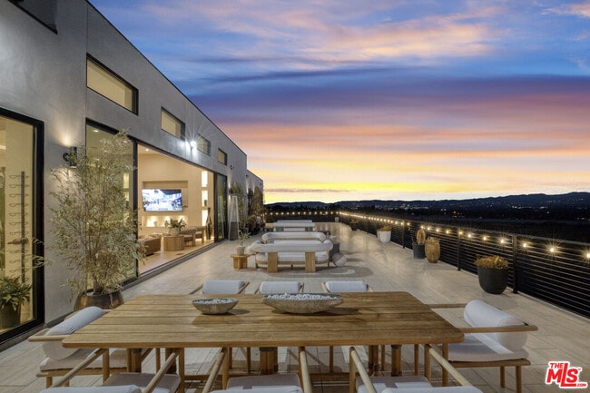 Building Photo - 22570 S Summit Ridge Cir