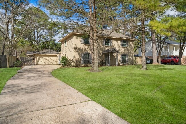 Building Photo - Gorgeous 4 bed/2.5 bath two story home in ...