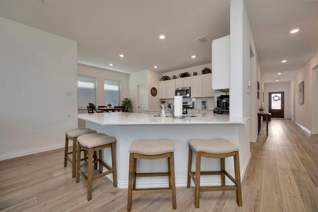 Building Photo - 2604 Starwater Dr