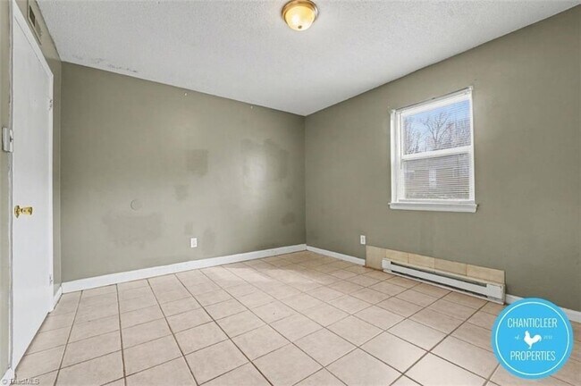 Building Photo - 1603 Autumn Dr