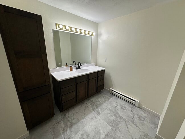 Building Photo - 1607 Buchanan St