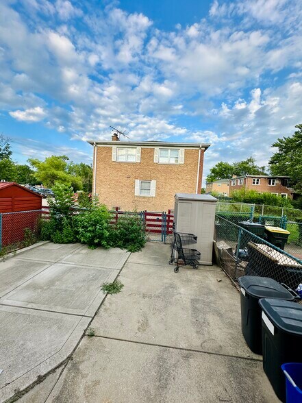 Building Photo - 9344 Noel Ave