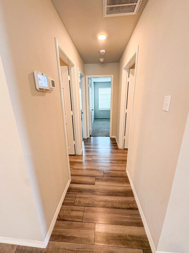 Building Photo - 8612 Cantera Rdg Rd