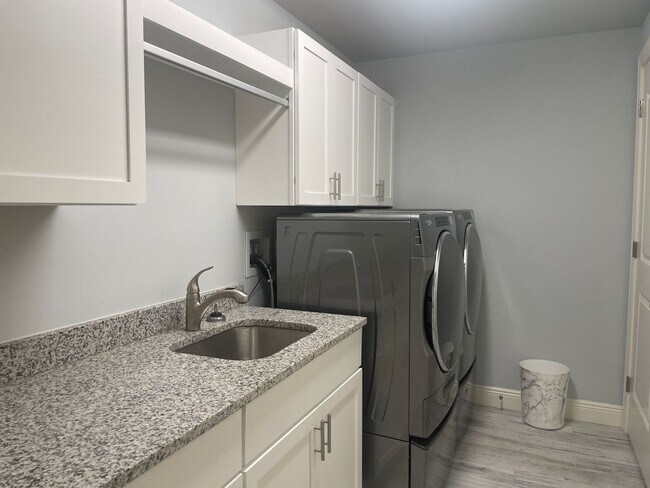 Building Photo - Coastal Luxury at Hidden Bay | 3BR Waterfront Condo with Bay Views