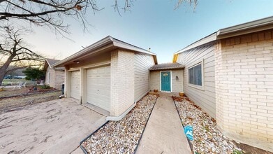 Building Photo - 10214 Missel Thrush Dr