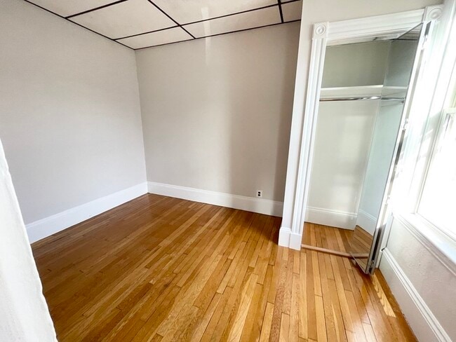 Building Photo - 26-28 Harbor View St