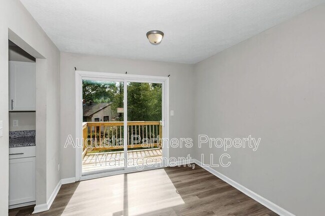 Building Photo - 2114 Vandivere Rd