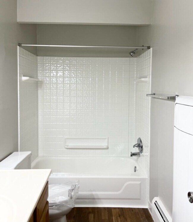 Building Photo - Charming 1 bedroom/1bath apartment near Do...