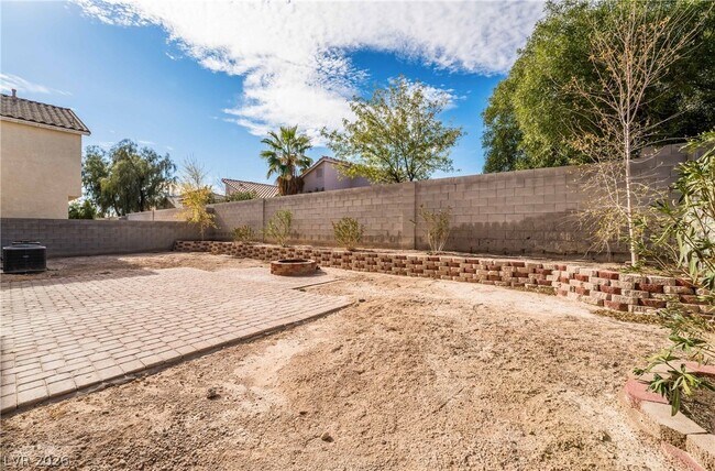 Building Photo - 5221 Coral Hills St