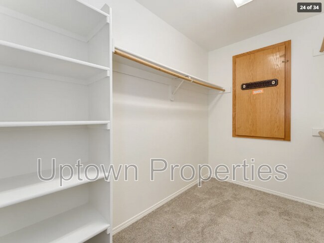 Building Photo - 320 NW 163rd Pl