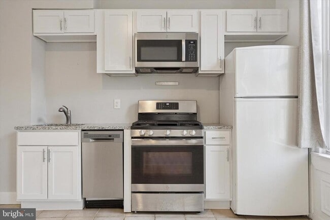 Building Photo - 159 N 21st St