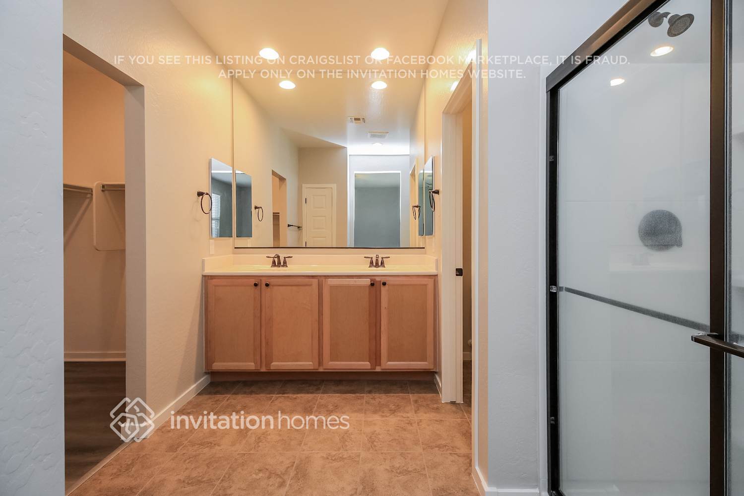 Building Photo - 35997 N Urika Dr