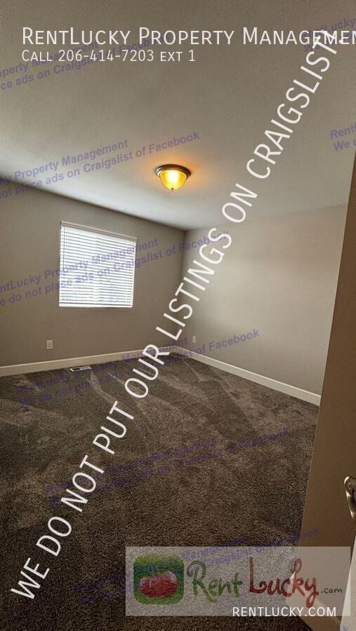 Building Photo - 14633 201st Ave E