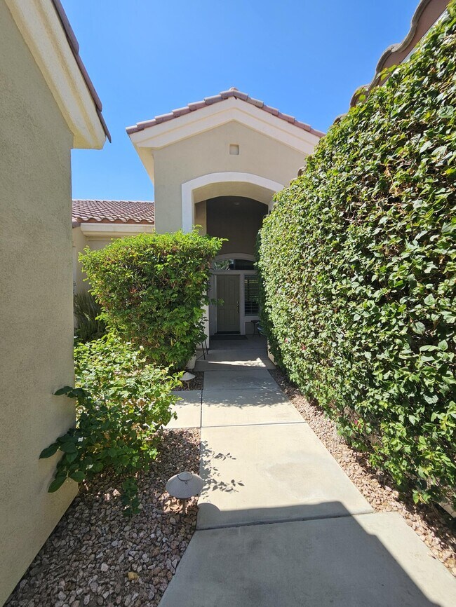 Building Photo - 35875 Donny Cir