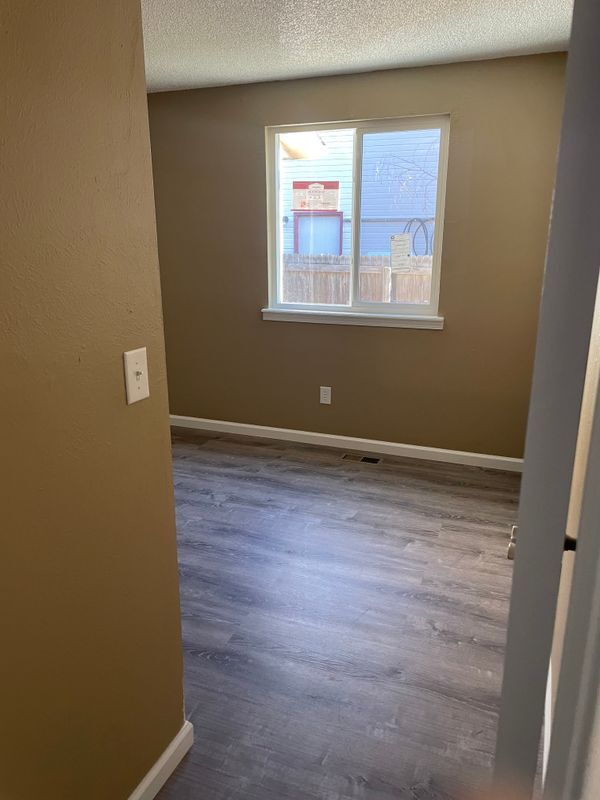 Building Photo - 18757 E Hawaii Dr