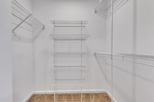 Building Photo - Stylish Condo Near Van Dorn Metro with Dual En Suites