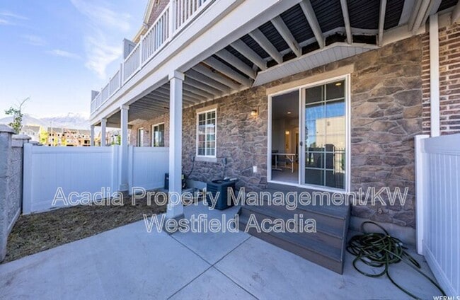 Building Photo - 3713 N 60 E