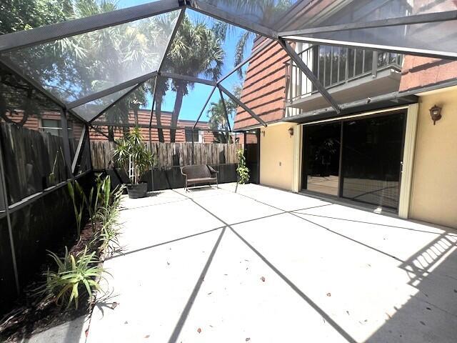Building Photo - 2425 24th Ct